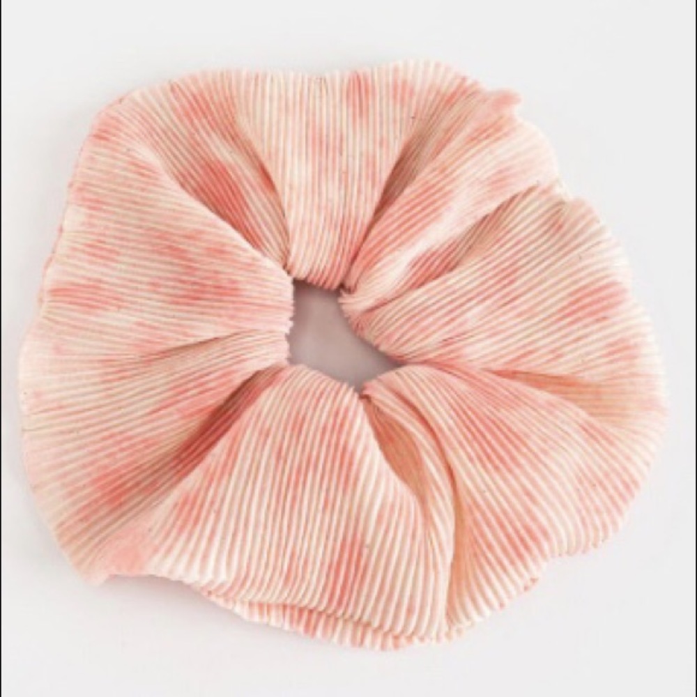 Francesca’s jumbo scrunchie